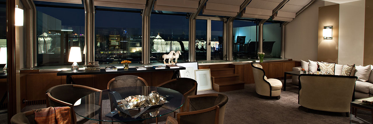 Ararat-Park-Hyatt-Moscow-P320-Winter-Garden-Suite-Salon-Night-1280x427.jpg